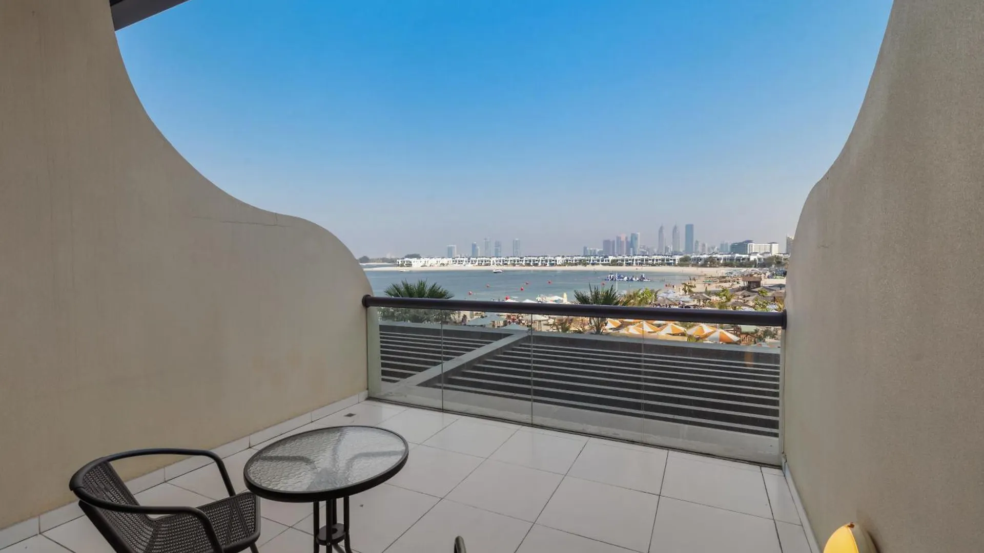 Apartment Bright Beachfront Studio With Breathtaking Views Dubai