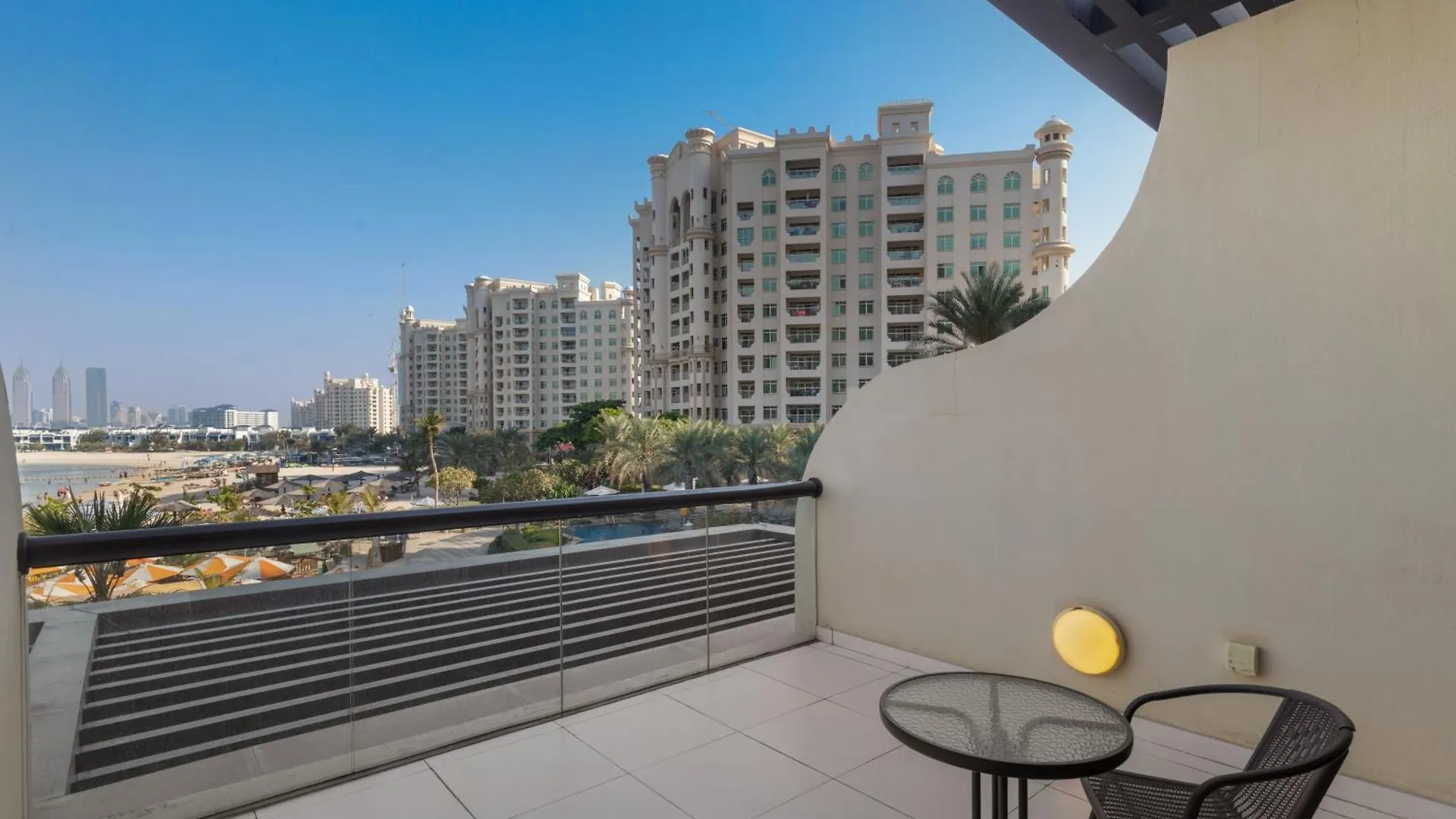 Apartment Bright Beachfront Studio With Breathtaking Views Dubai