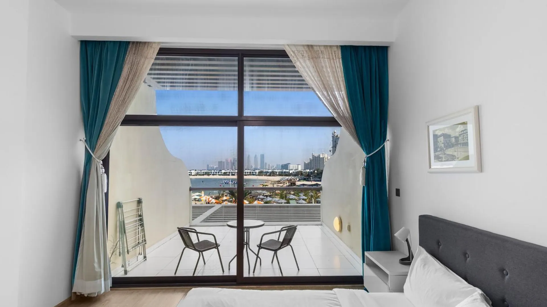 Apartment Bright Beachfront Studio With Breathtaking Views Dubai