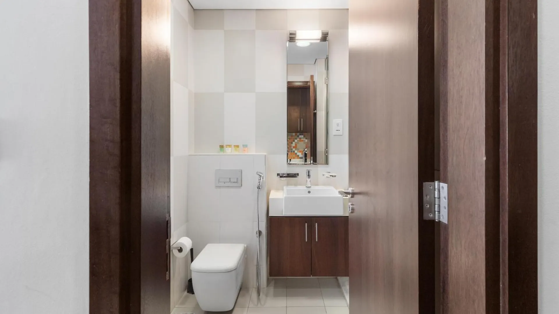 Bright Beachfront Studio With Breathtaking Views Dubai