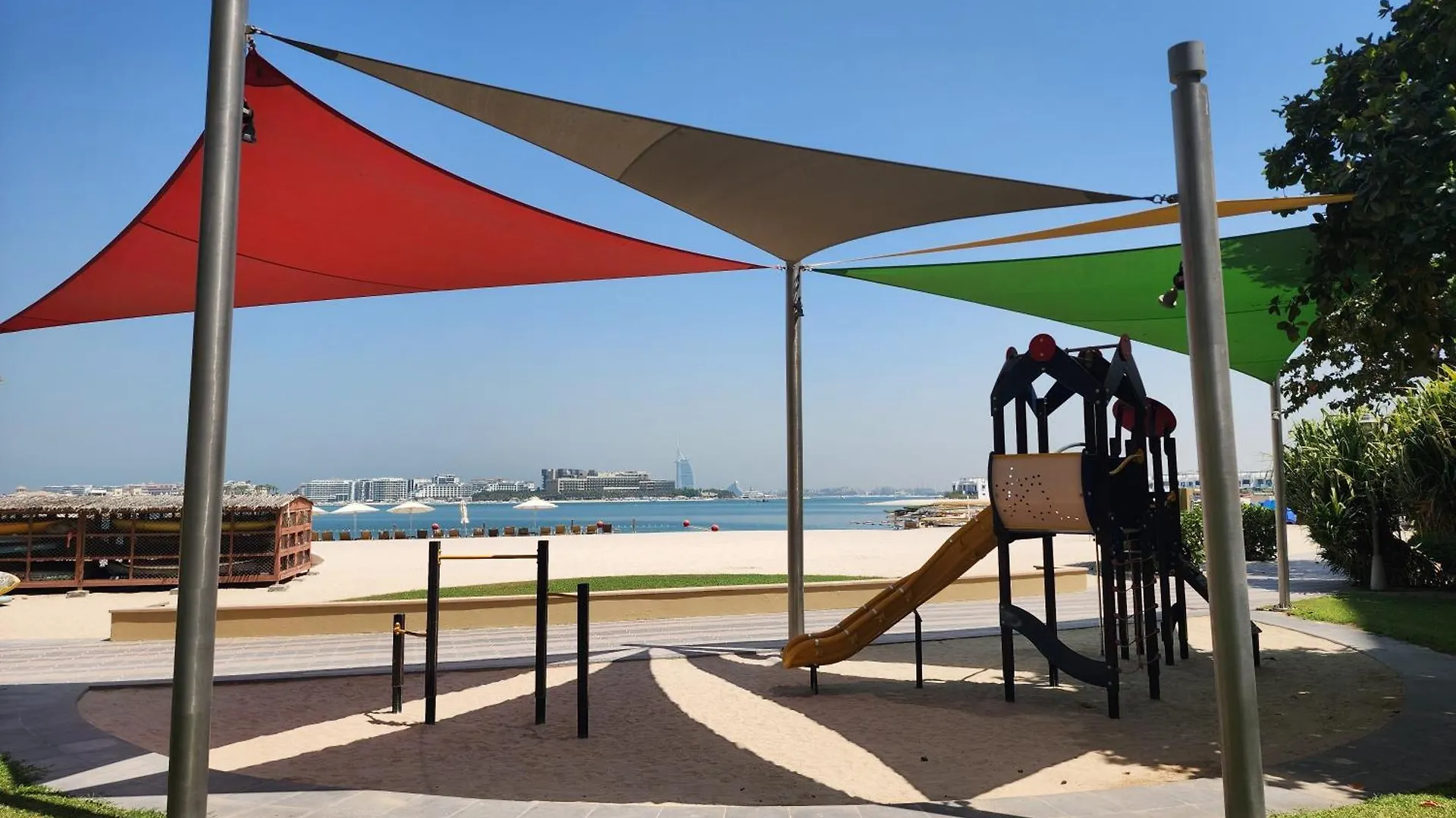 Bright Beachfront Studio With Breathtaking Views Dubai 0*,  United Arab Emirates